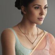 The Vale Dew Mangalsutra Pendant - thumb 3