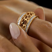 The Beeloura Band Ring - thumb 4
